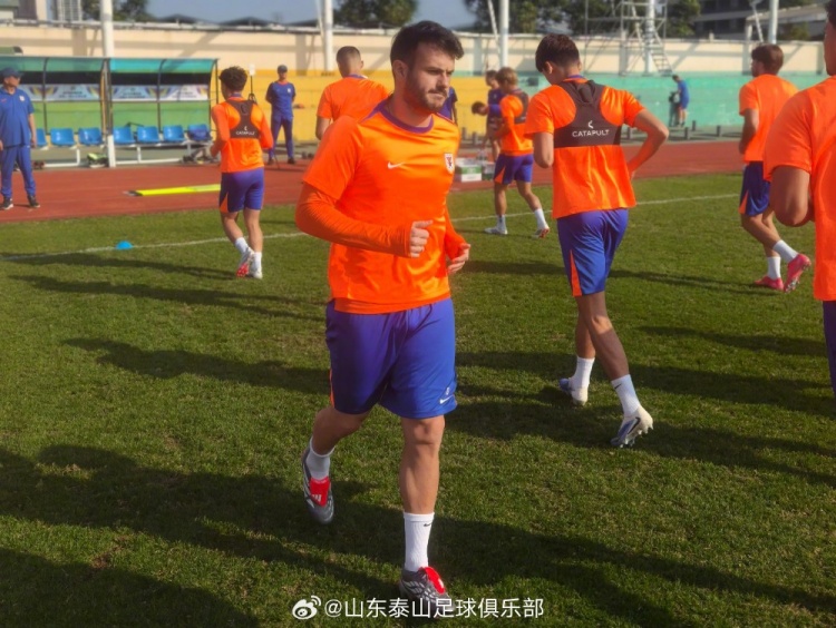 欧洲杯直播-今天上午，外援瓦科回归山东泰山海口冬训阵容